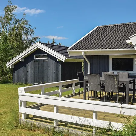 Сasa de vacaciones 3 Bedroom Cozy Home In Humble *